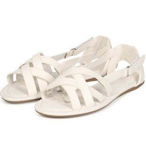 WIld Diva Open Toe Vegan Leather Back Covered Strappy Open Toe Flats Sandals